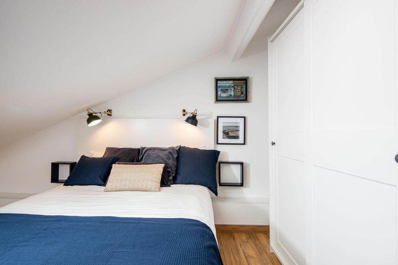Lapa 3Bdr Duplex W/ Balcony By Lovelystay Lissabon Buitenkant foto