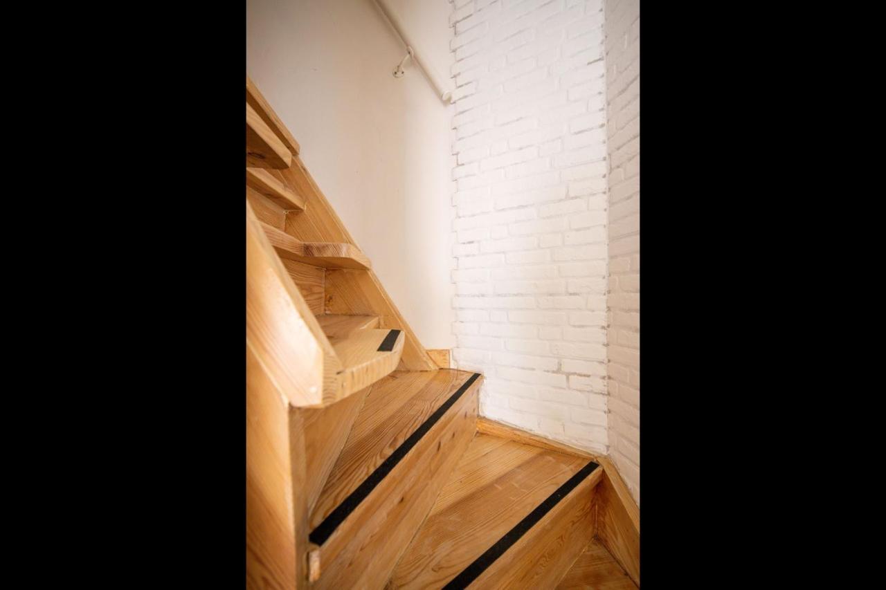 Lapa 3Bdr Duplex W/ Balcony By Lovelystay Lissabon Buitenkant foto